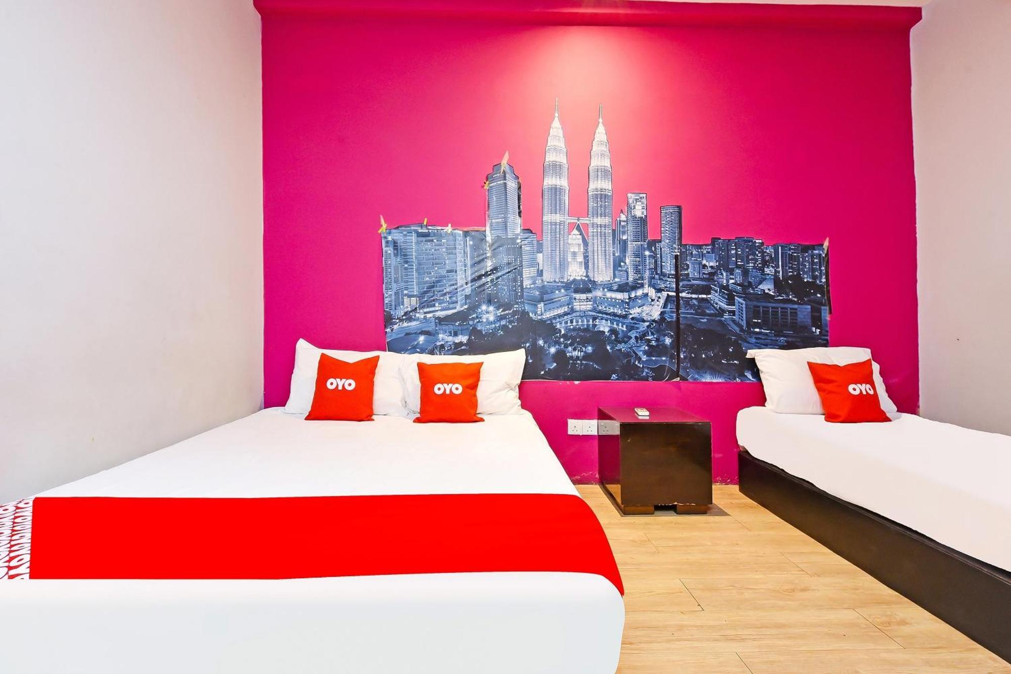 Oyo 90138 Hotel Elwarda Klcity Kuala Lumpur Exterior photo