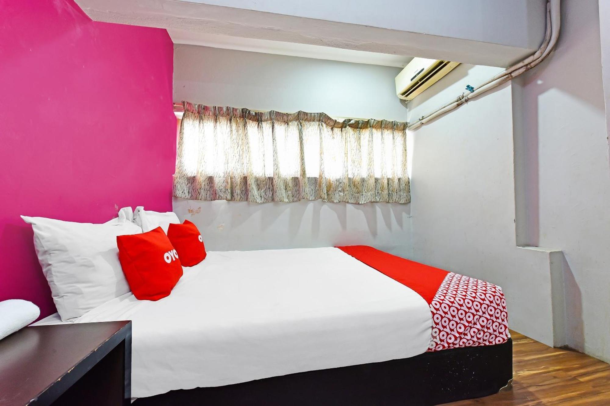 Oyo 90138 Hotel Elwarda Klcity Kuala Lumpur Exterior photo