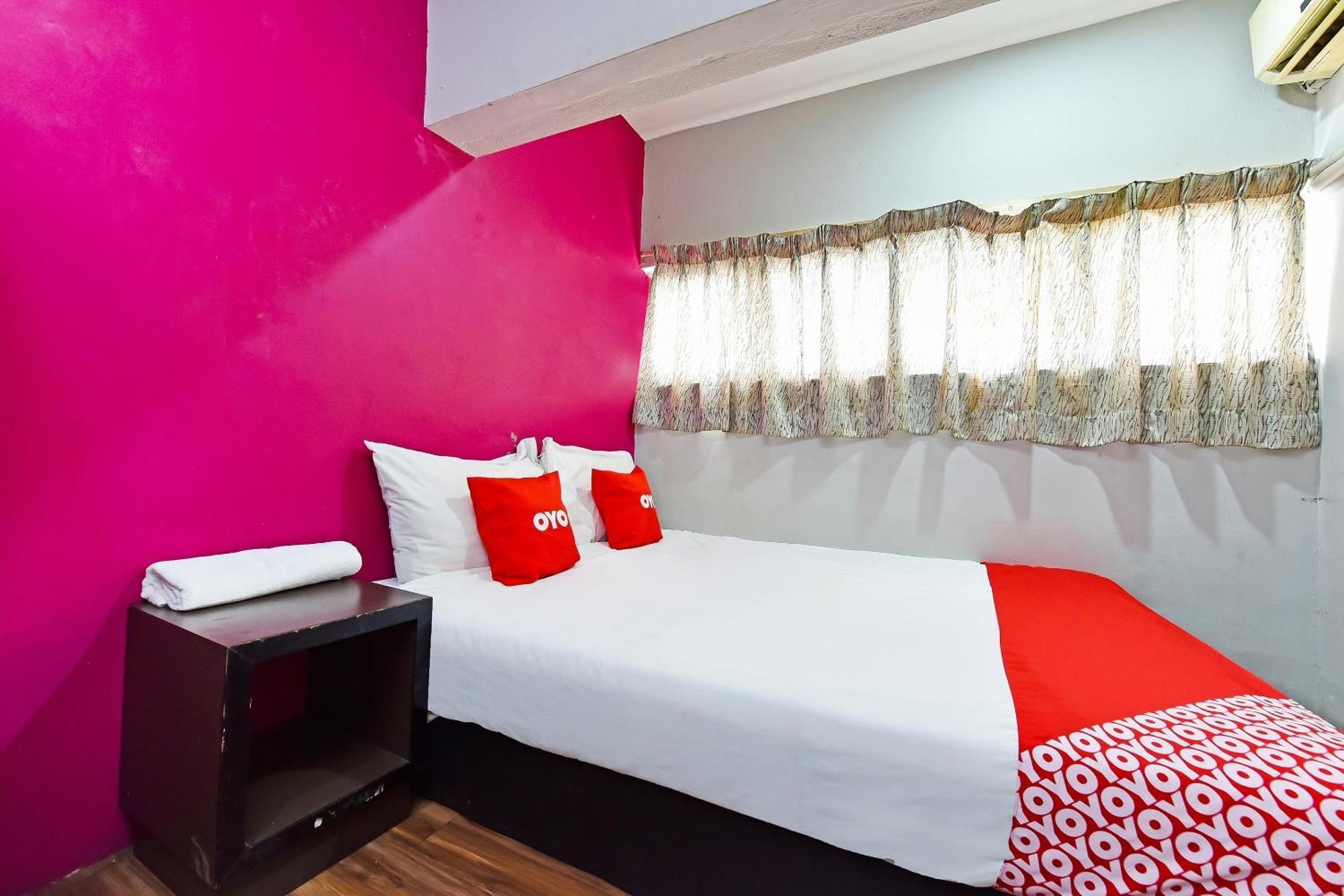 Oyo 90138 Hotel Elwarda Klcity Kuala Lumpur Exterior photo