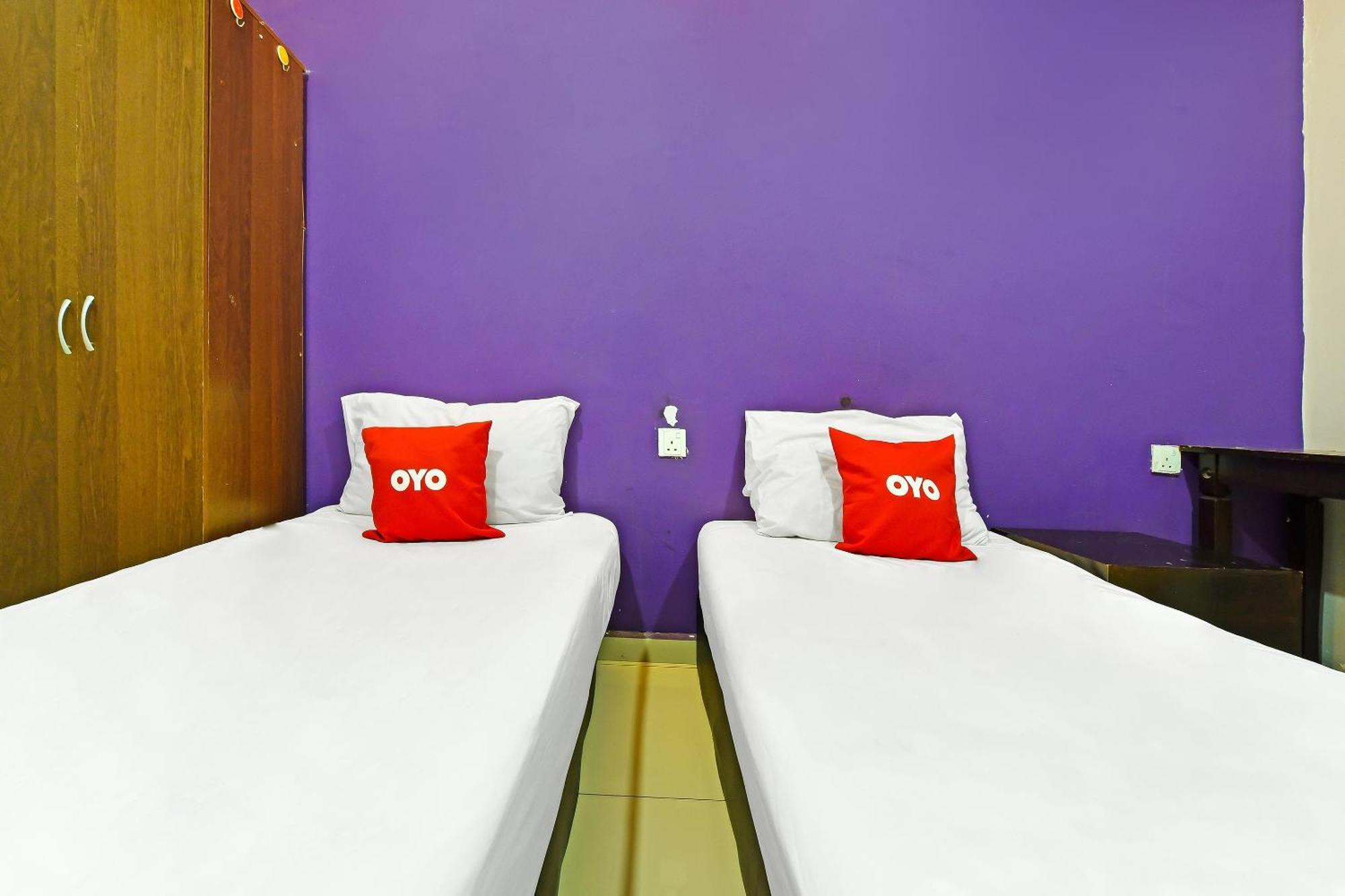 Oyo 90138 Hotel Elwarda Klcity Kuala Lumpur Exterior photo